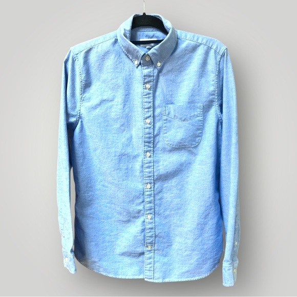 GAP Other - Gap Men's Light Blue Button-Down Shirt